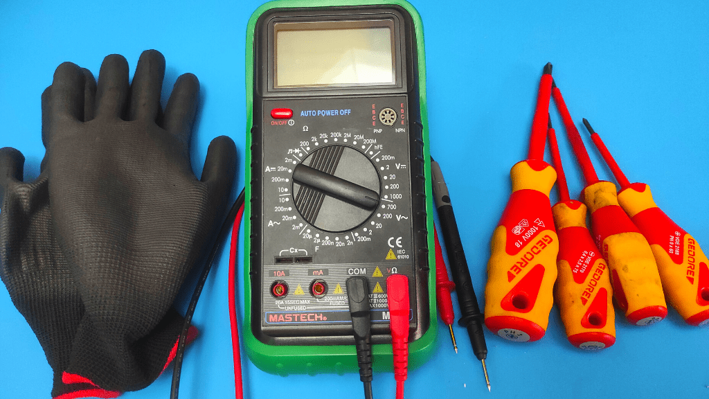 tools required to test a circuit breaker