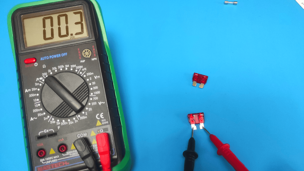 testing car fuses with a multimeter